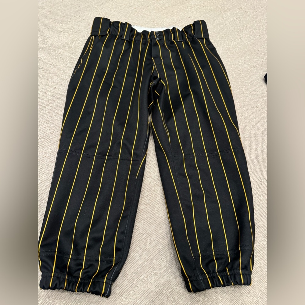 Wilson Girls XL Black and Gold Pinstripe Softball Pants New